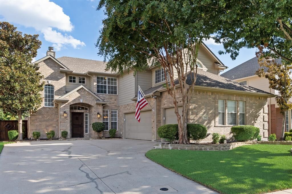 Property Photo: 2501 Kentmere Lane TX 75072