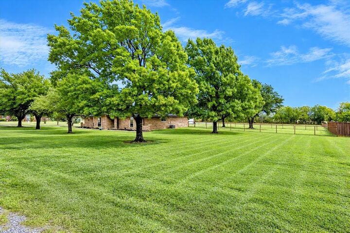 Property Photo: 1694 Betts Lane TX 75078