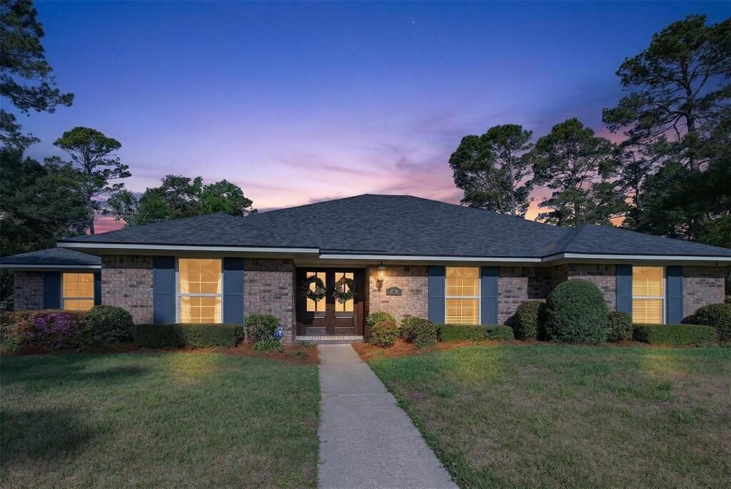 Property Photo: 8726 E Wilderness Way LA 71106