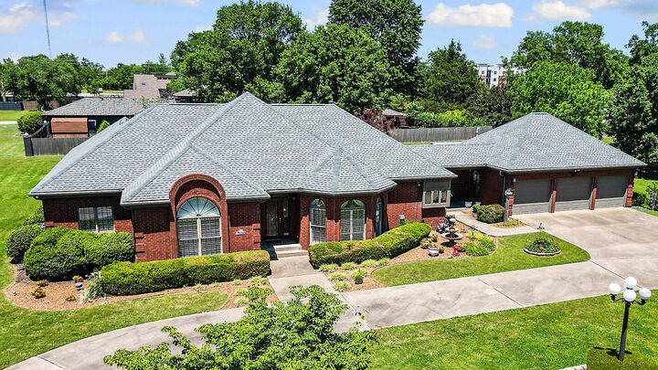 Property Photo:  4504 W Cedar Brooke Lane  AR 72758 