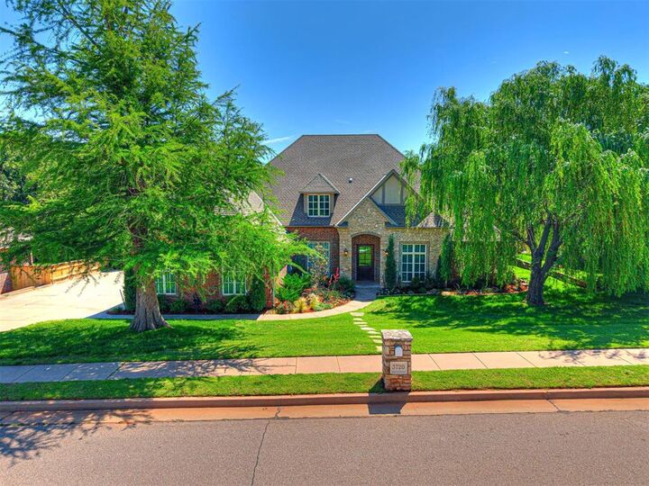 Property Photo:  3720 Creek Bend Road  OK 73003 