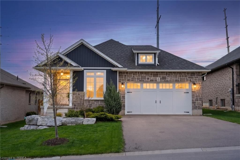 Property Photo:  13 Masters Lane  ON N3L 0H3 