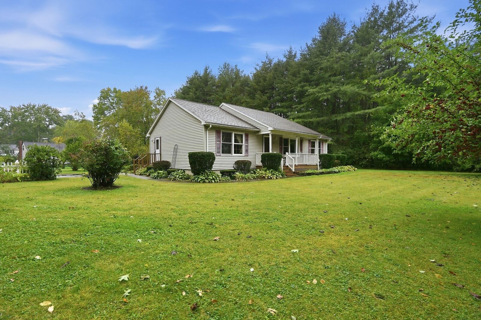 Property Photo:  7 Thompson Street  MA 01069 