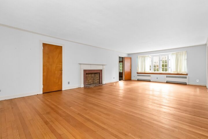 Property Photo:  25 Arlington St  MA 01890 