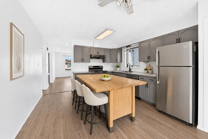 Property Photo:  95 Eversole Crescent  AB T4R 2H9 