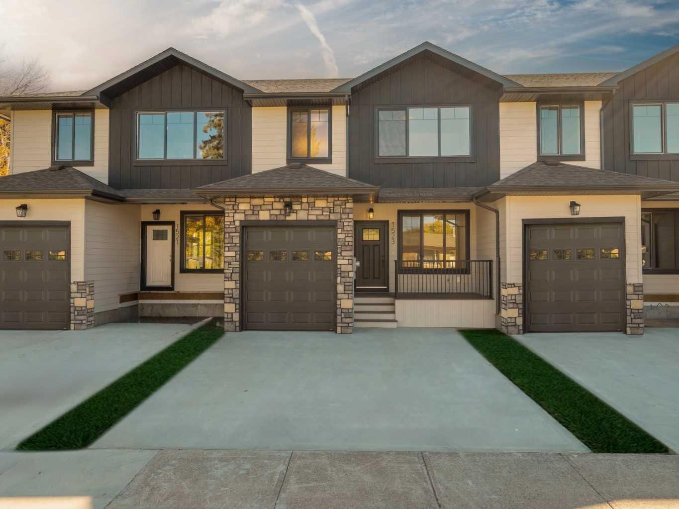 Property Photo:  1521 17 Street S  AB T1K 0W9 