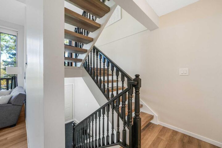 Property Photo:  7900 Silver Springs Road NW 3  AB T3B 4J5 