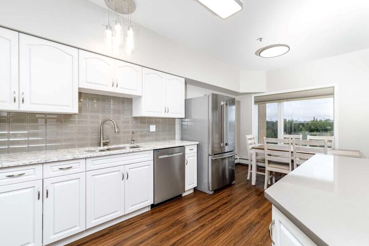 Property Photo:  5590 45 Street 302  AB T4N 7C4 