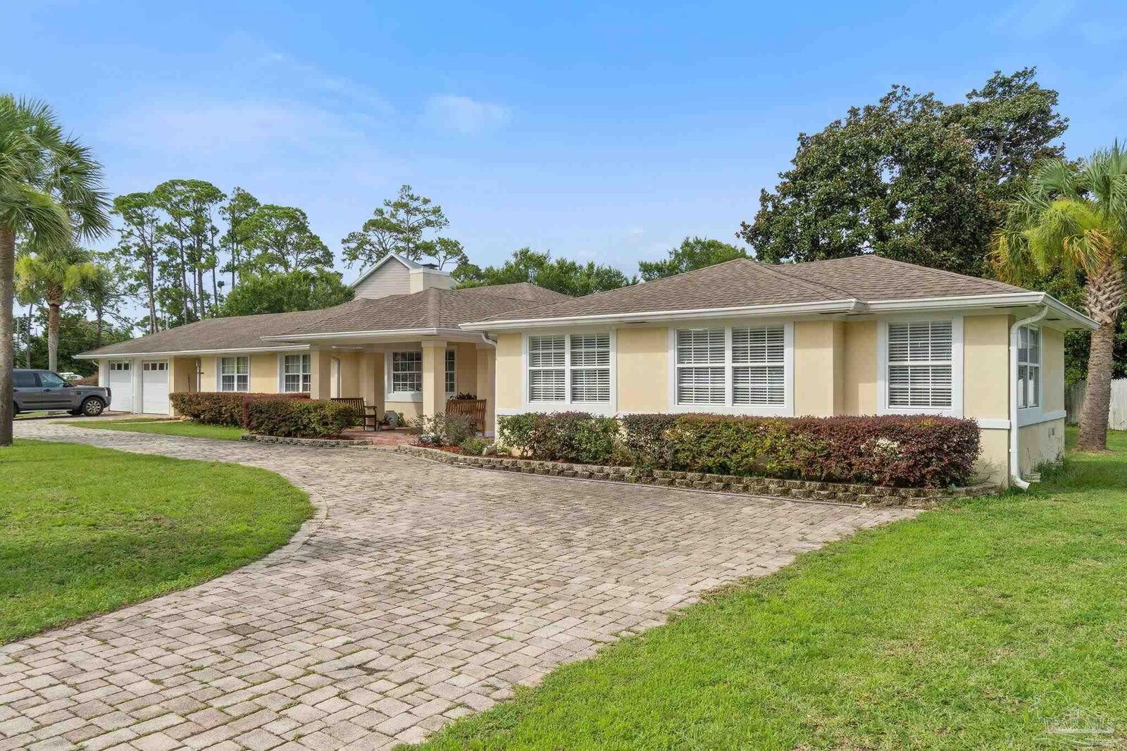 Property Photo: 57 Star Lake Dr FL 32507