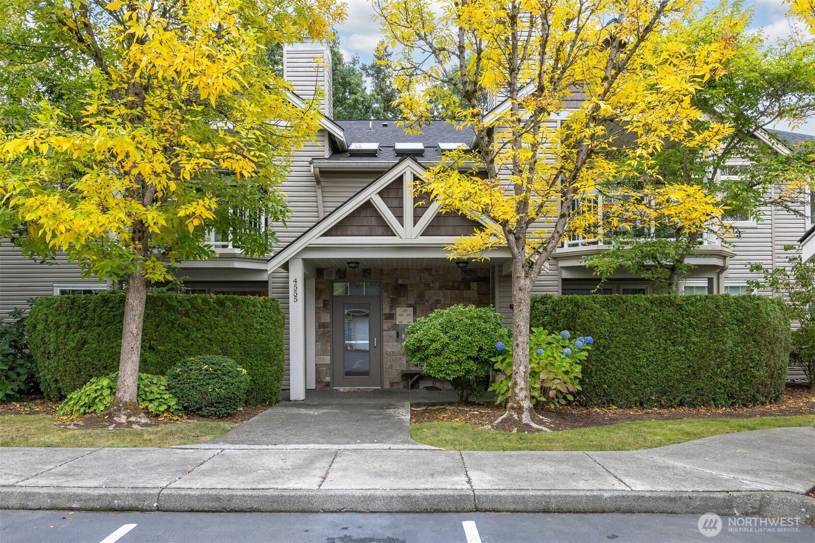 Property Photo:  4555  El  Dorado Way 132  WA 98226 