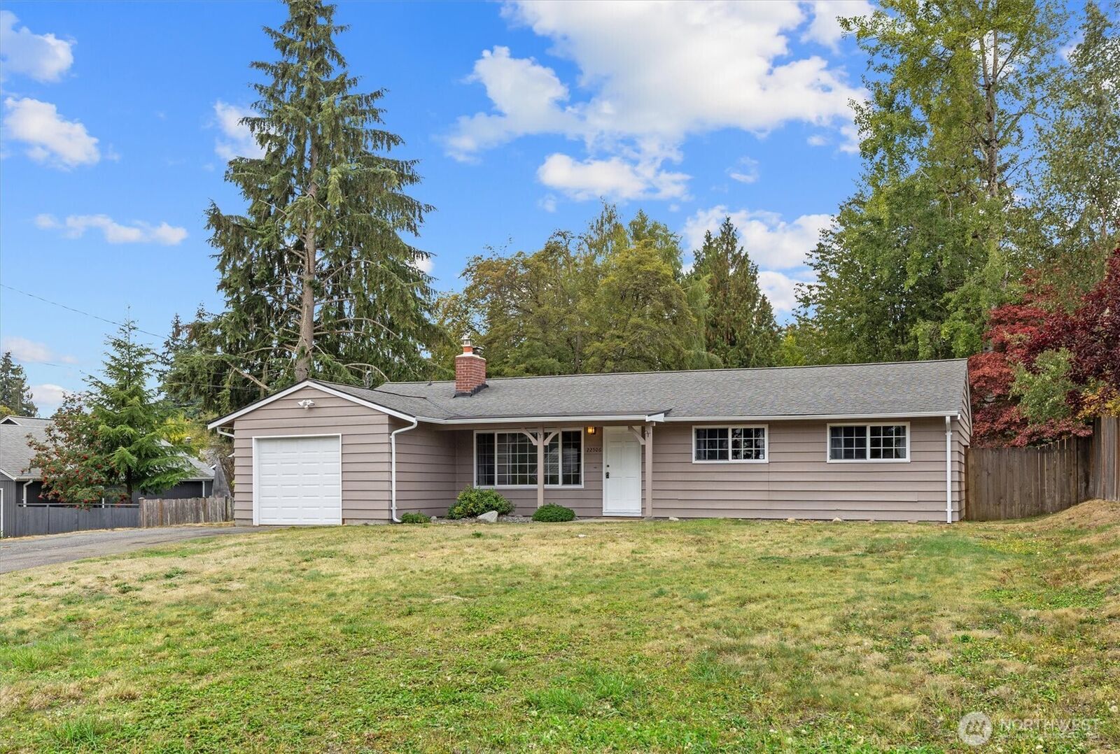 Property Photo:  22506  45th Place W  WA 98043 