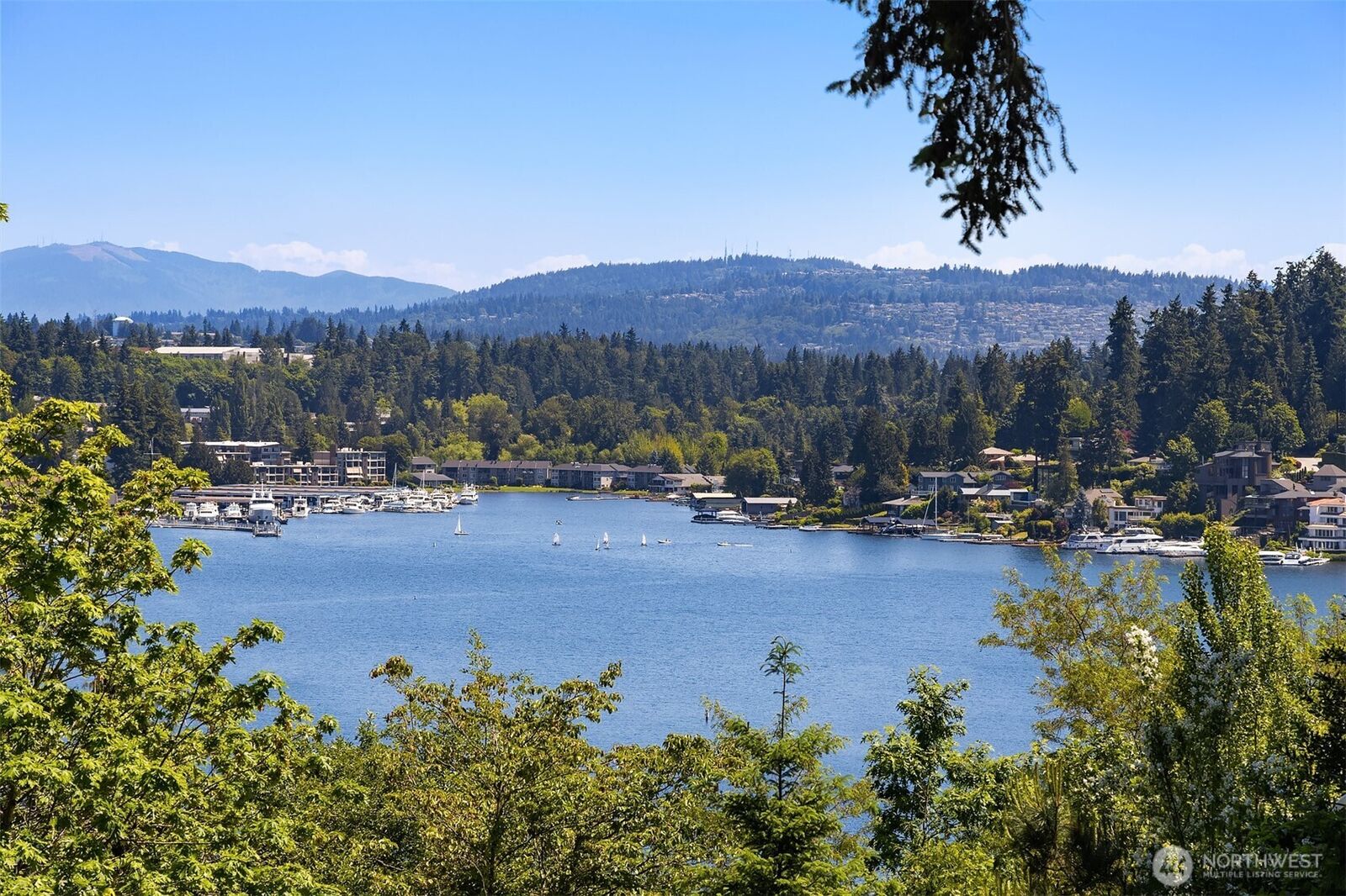 Property Photo:  602  Upland Road  WA 98039 