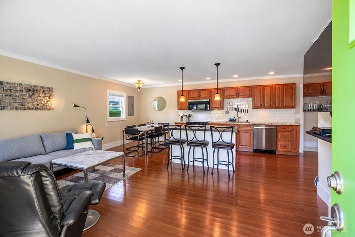 Property Photo: 9745 2nd Avenue NW WA 98117