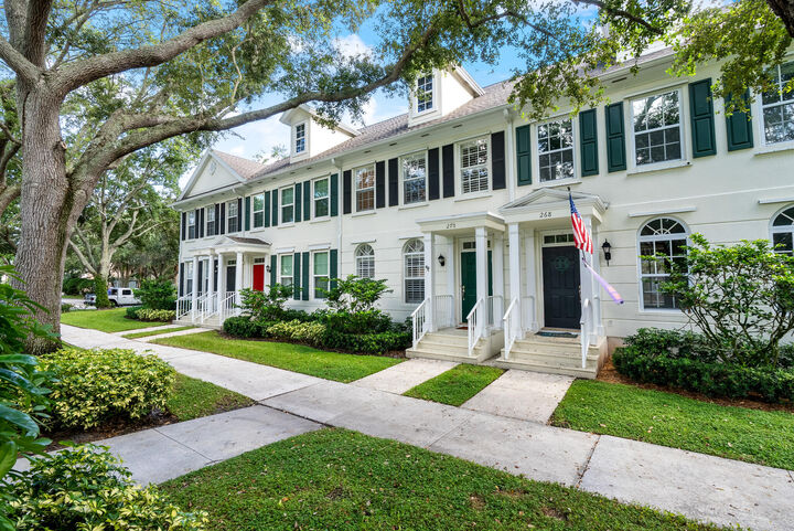Property Photo: 270 Murray Court FL 33458