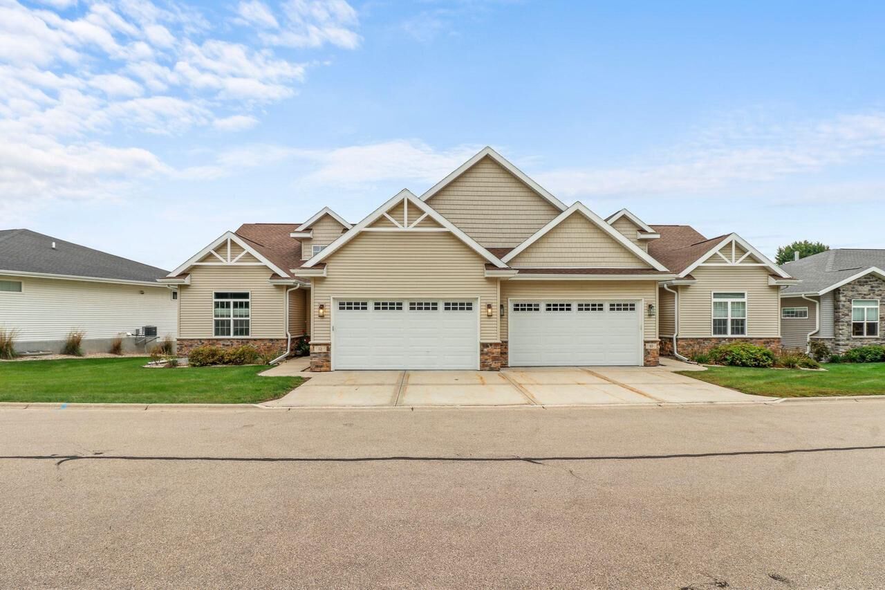 Property Photo: 12 Prince Way WI 53711