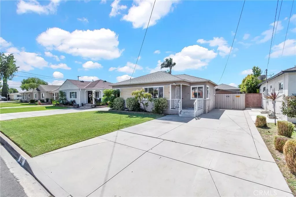 Property Photo:  9142 Rendalia Street  CA 90706 