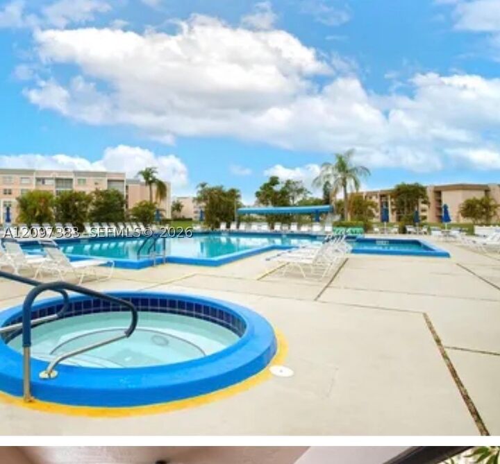 Property Photo:  2941 N Nob Hill Rd 103  FL 33322 
