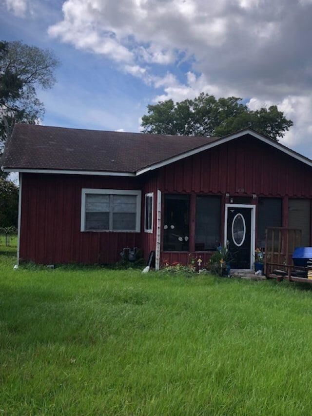 Property Photo:  430 Todd St  TX 77707-0000 