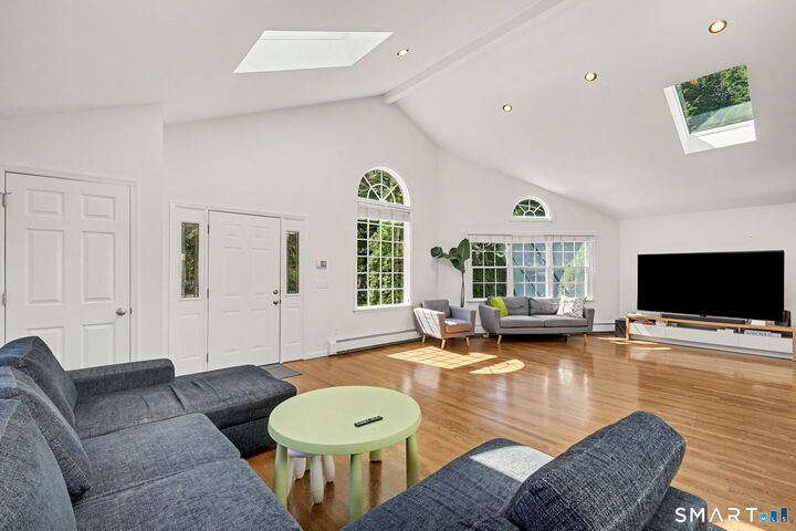 Property Photo:  115 Parade Hill Road A  CT 06840 