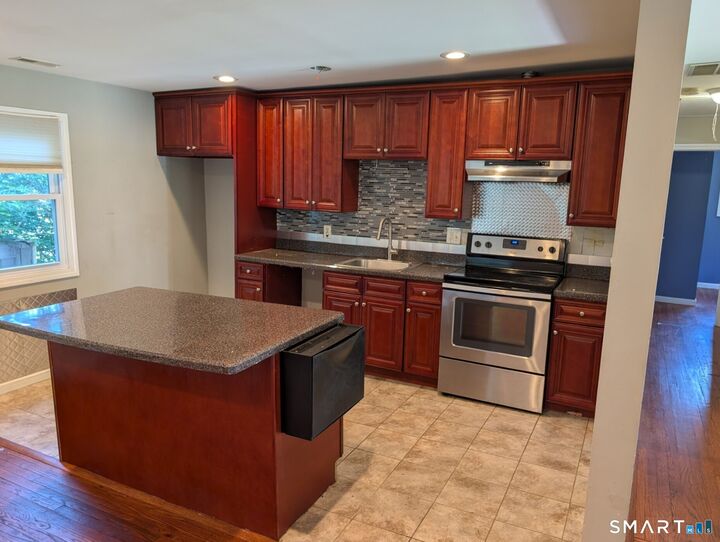 Property Photo: 18 Country Club Road CT 06851