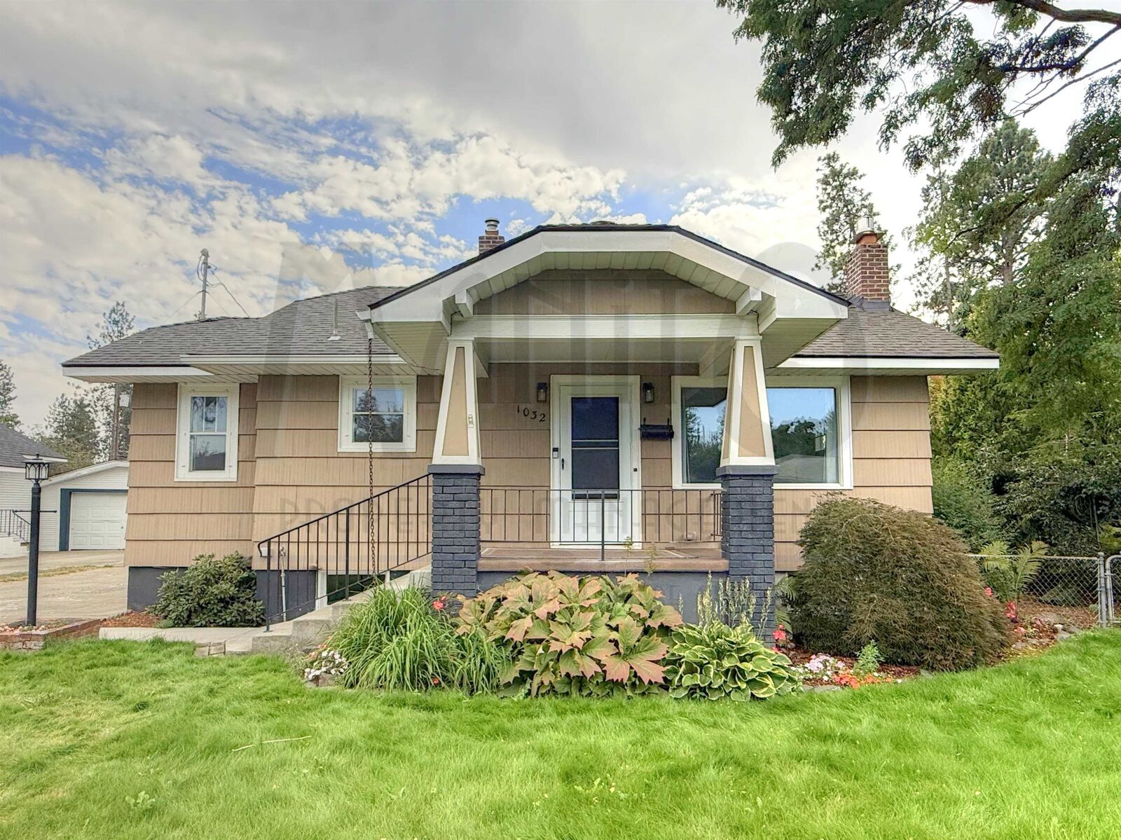 Property Photo: 1032 E 33rd Ave WA 99203