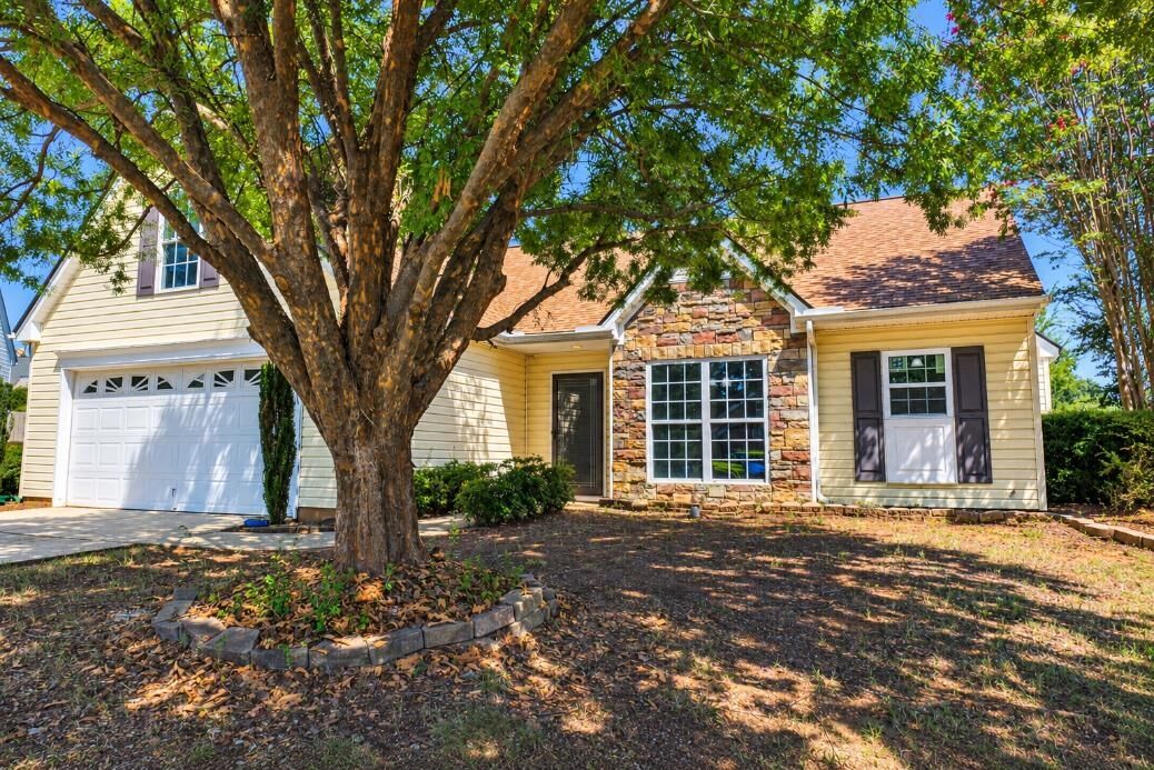 Property Photo: 516 Thurston Court SC 29388