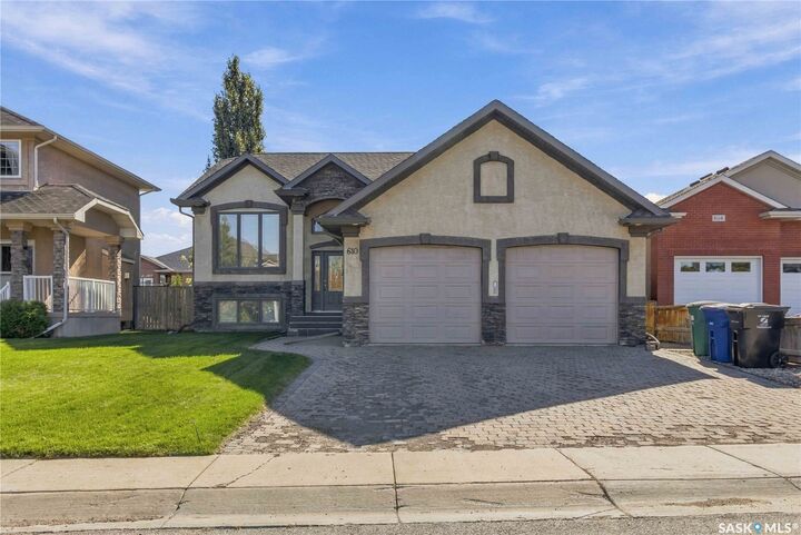 Property Photo:  610 Beechdale Terrace  SK S7V 0A5 