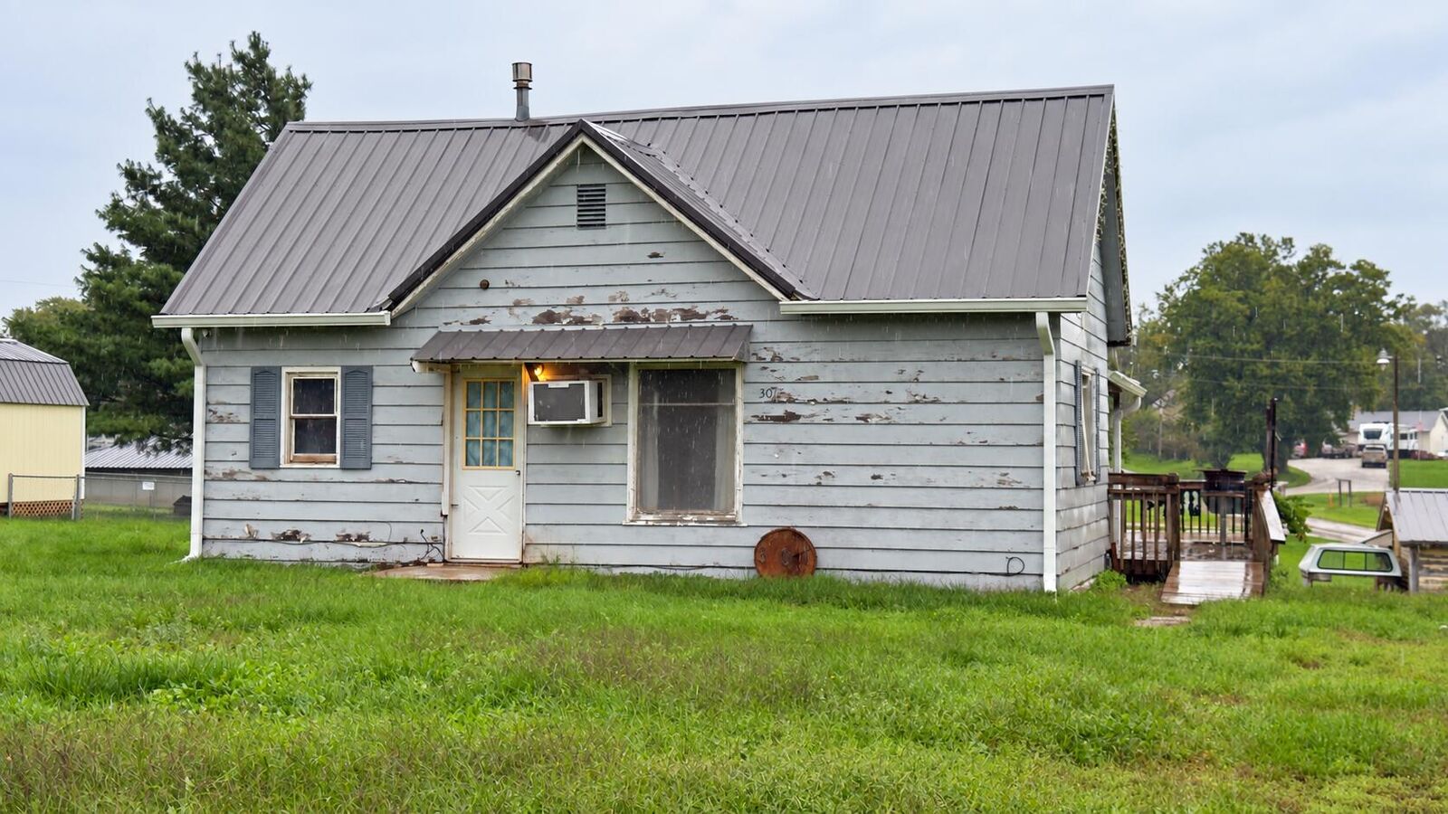 Property Photo: 301 Davenport Street IA 51570