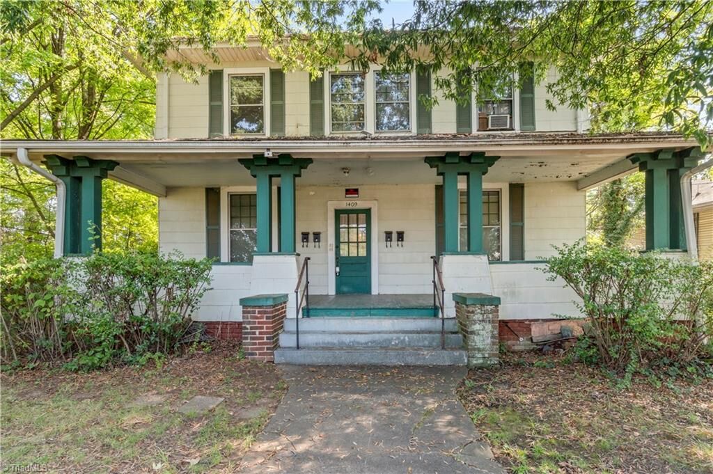 Property Photo: 1409 W 4th Street NC 27101