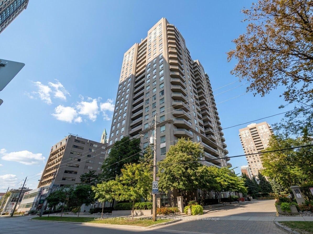 Photo de la propriété:  18 Hillcrest Avenue 1005  ON M2N 6T5 