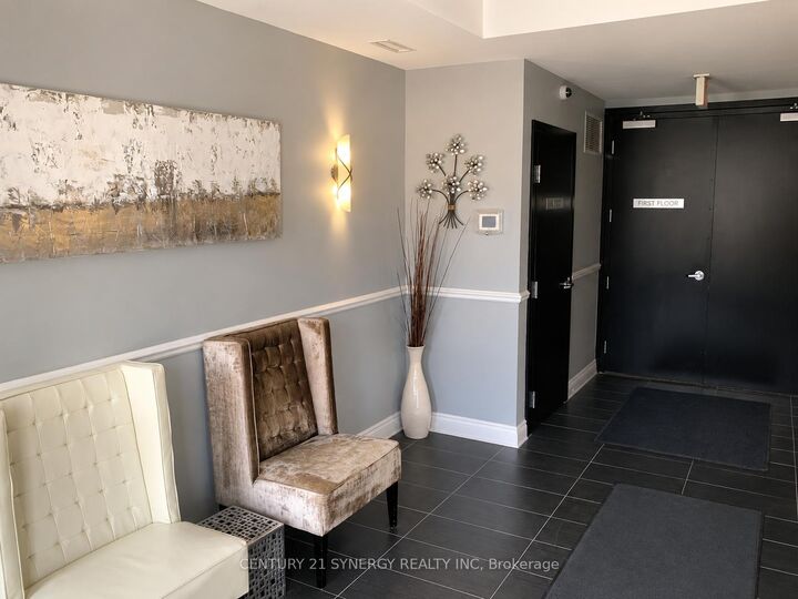 Property Photo:  682 Churchill Avenue N 209  ON K1Z 5G5 
