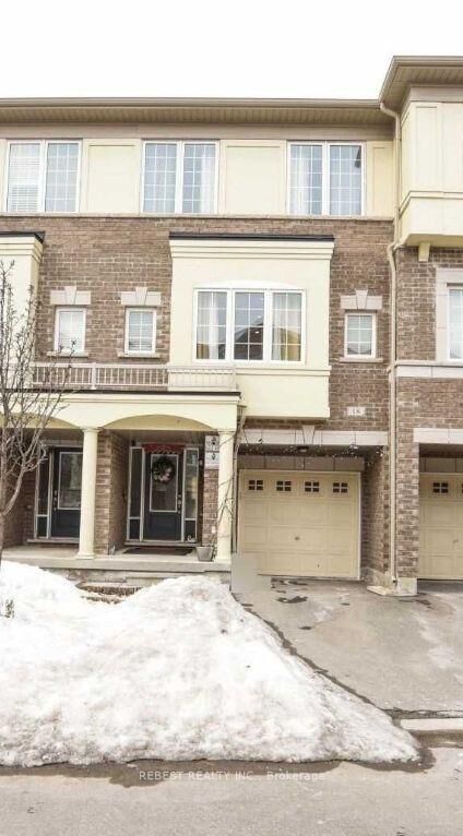 Property Photo:  18 Aspen Hill Road  ON L6Y 6E3 