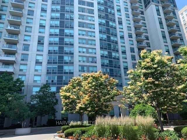 Property Photo:  188 Doris Avenue 310  ON M2N 6Z5 