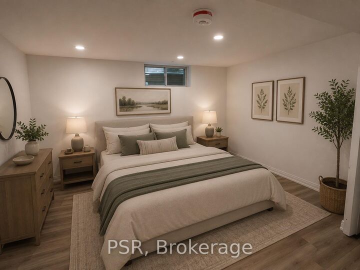 Property Photo:  25 Coulson Avenue Lower  ON M4V 1Y3 