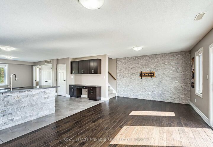Property Photo:  275 Old Huron Road E 15  ON N2R 1P9 