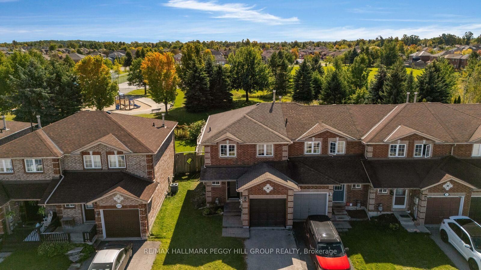 Property Photo:  255 Dunsmore Lane  ON L4M 7A4 