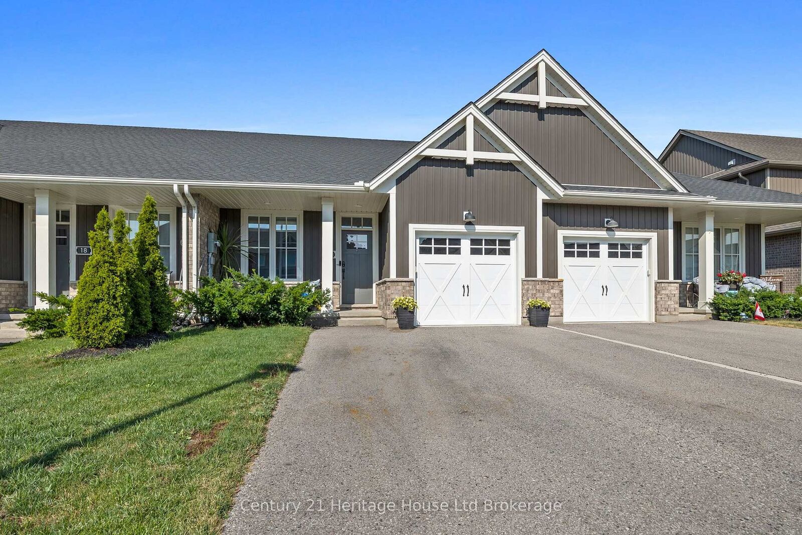Property Photo: 16 Huntley Avenue ON N4G 0J3