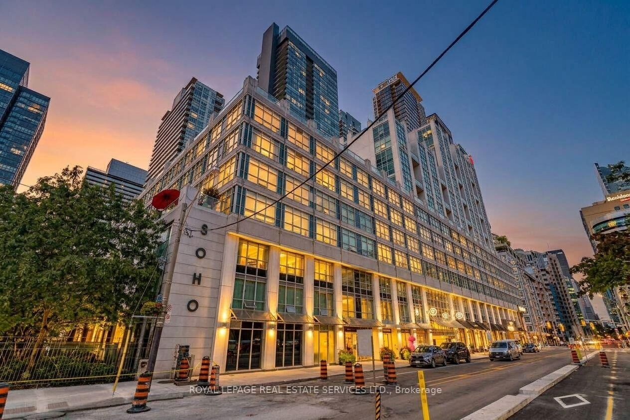 Property Photo:  350 Wellington Street W M-18  ON M5V 3W9 