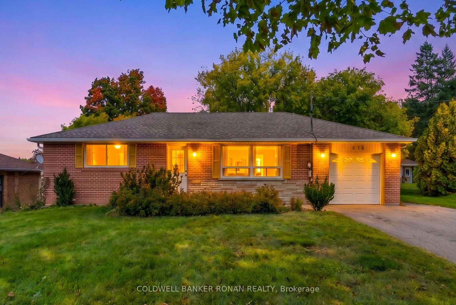 Property Photo:  506 Main Street  ON L0G 1T0 
