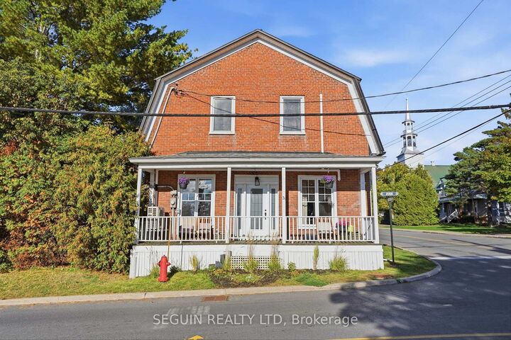 Property Photo:  31 John Street  ON K0B 1K0 