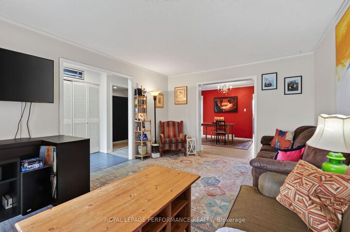 Property Photo: 2111 Montreal Road 183 ON K1J 8M8