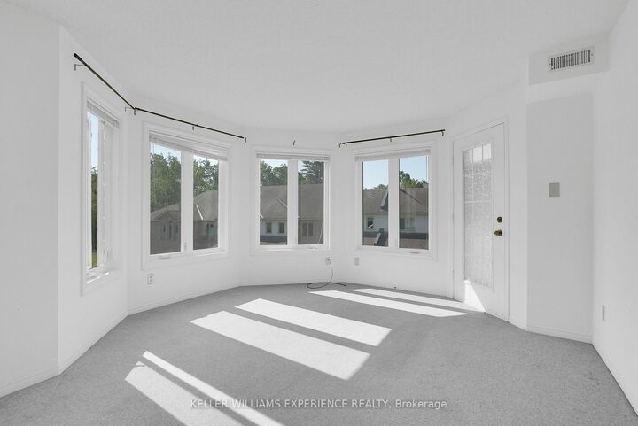 Property Photo:  492 Laclie Street 204  ON L3V 7V2 