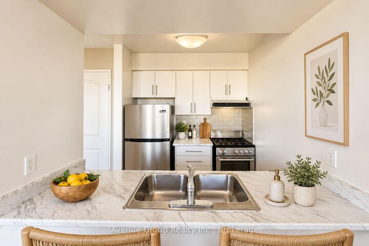 Property Photo:  171 Main Street N 304  ON L6X 0H4 