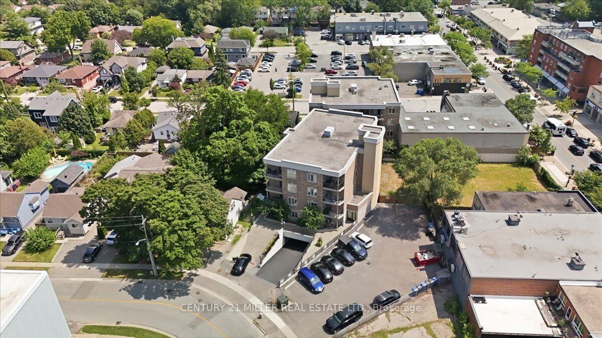 Property Photo:  70 Stewart Street 102  ON L6K 1X5 