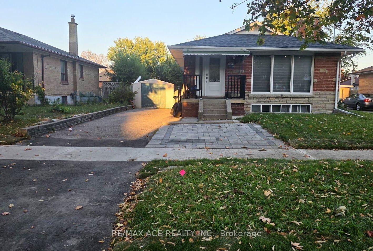 Property Photo:  25 Courton Drive  ON M1R 1K7 