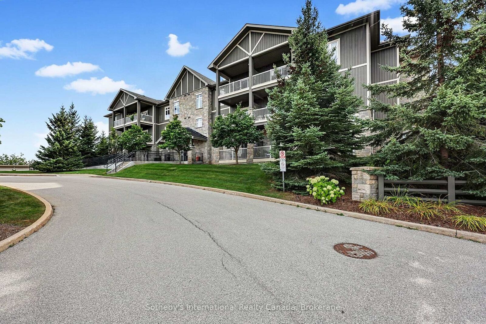 Property Photo:  25 Beaver Street S 307  ON N0H 2P0 