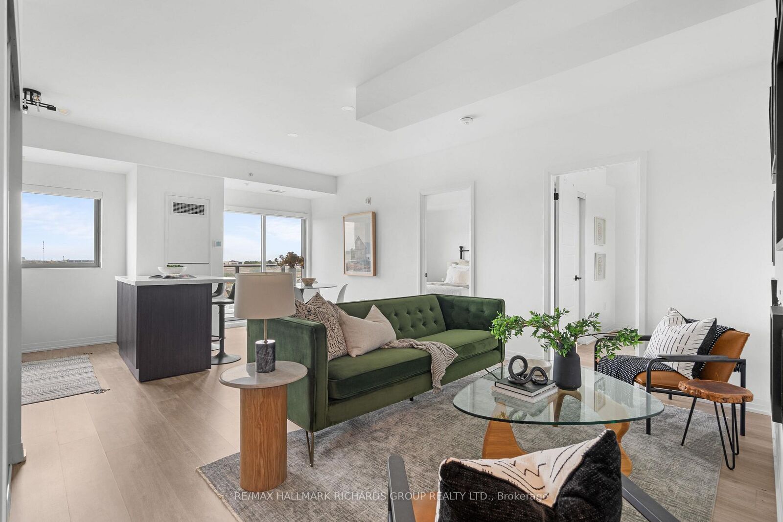 Property Photo:  408 Brown's Line Ph606  ON M8W 3T8 