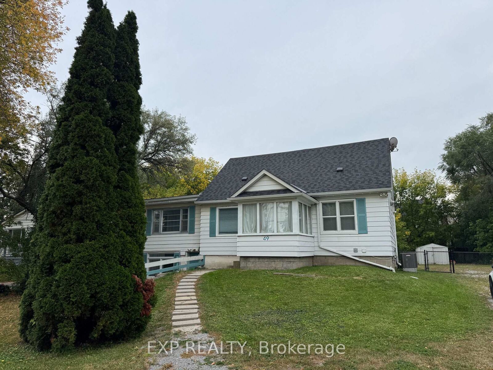Property Photo:  49 Sunset Beach Road  ON L4E 3G7 