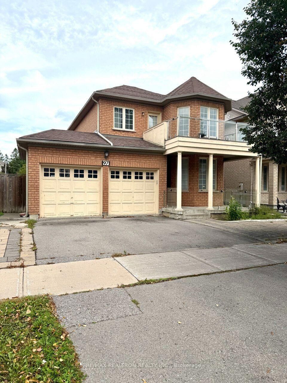 Property Photo:  97 Grand Oak Drive  ON L4E 4A6 