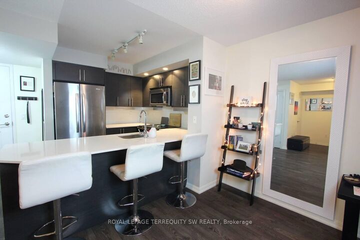 Property Photo: 65 East Liberty Street 508 ON M6K 3R2